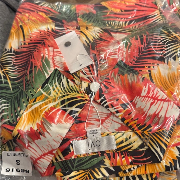 045 Ovi Women’s Long Sleeve Button Up Leaf Print Blouse - Picture 6 of 7